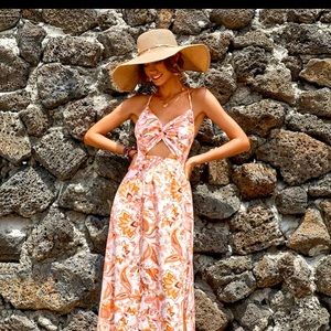 A beautiful spring/summer maxi dress for any day or night occasion